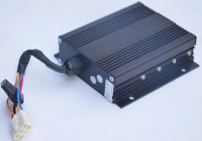 Zwart Elektrisch van de het Golfkar gelijkstroom van Kardelen van de Convertor Dubbel Output Type 150mm*150mm*45.5mm